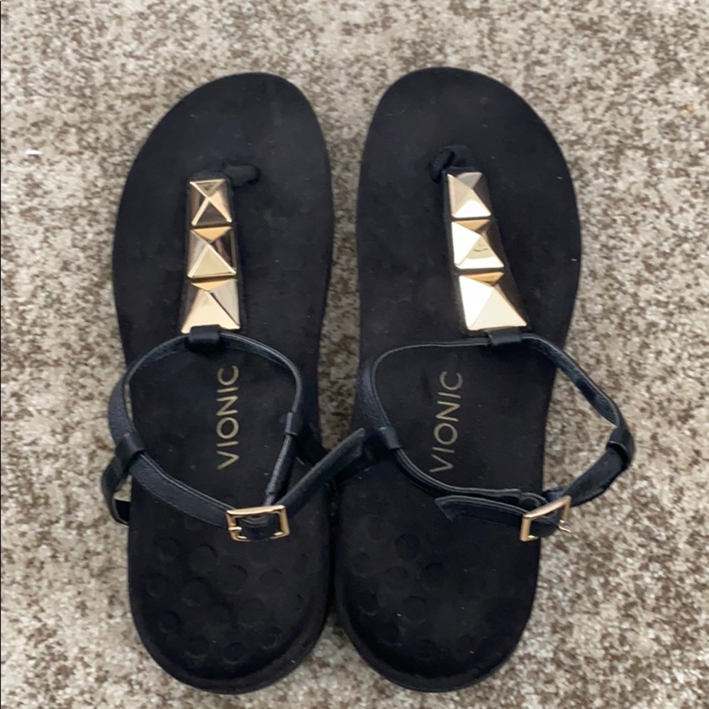 Vionic Black/gold Thong Sandals 11